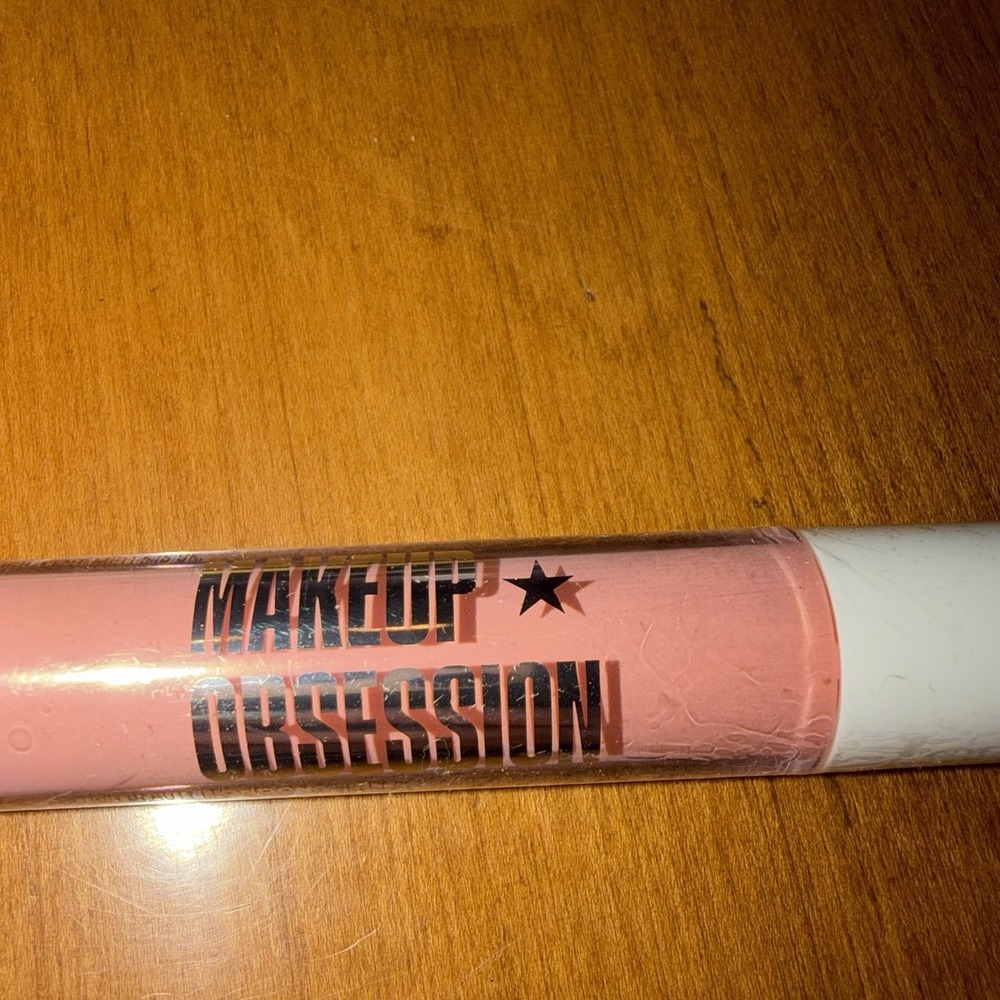 NEW Makeup Obsession Lip Gloss, Resolute - Picture 2 of 7
